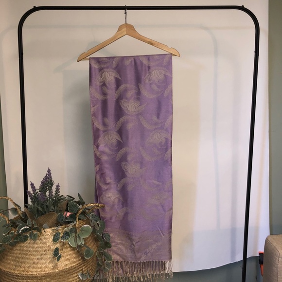 Pashmina - Picture 1 of 2